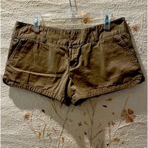 Lacoste Y2K khaki shorts